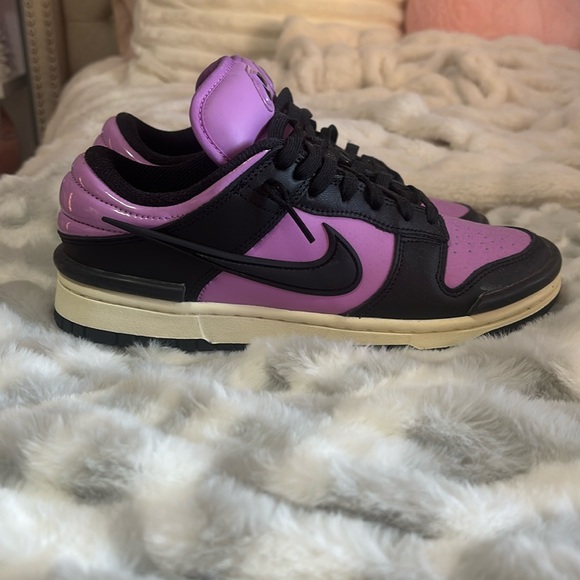 Nike Shoes - Newest Nike dunks